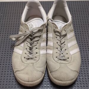 Adidas Men's Cream and White Gazelle Sneakers